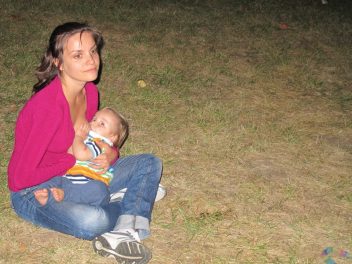 1234168_588877907842180_1397111518_n